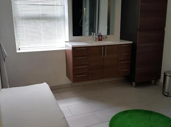 Duangs Sleep'n Go Bed & Breakfast *